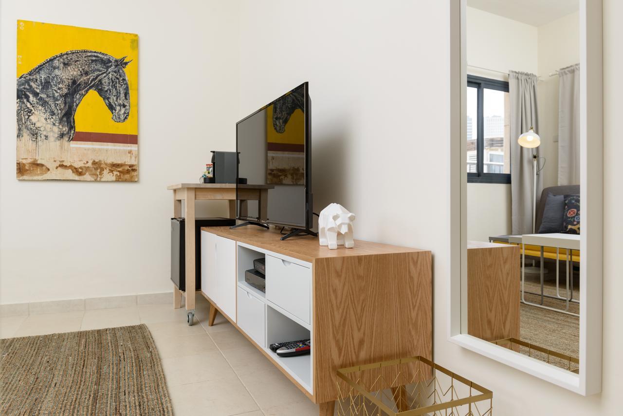 Luka 15 - By Beach Apartments Tlvテル・アビブ エクステリア 写真